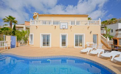 Villa for sale in Benitachell / Spain