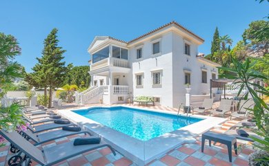 Villa for sale in Marbella / Spain