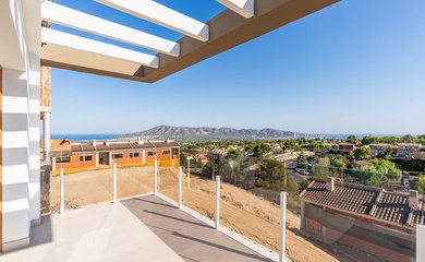 Townhouse for sale in La Nucia / Spain