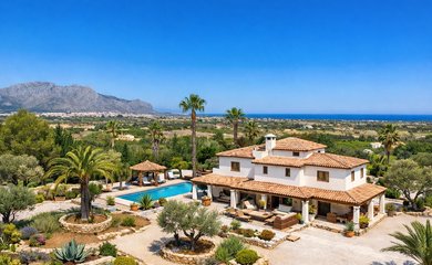 Villa for sale in Pedreguer / Spain