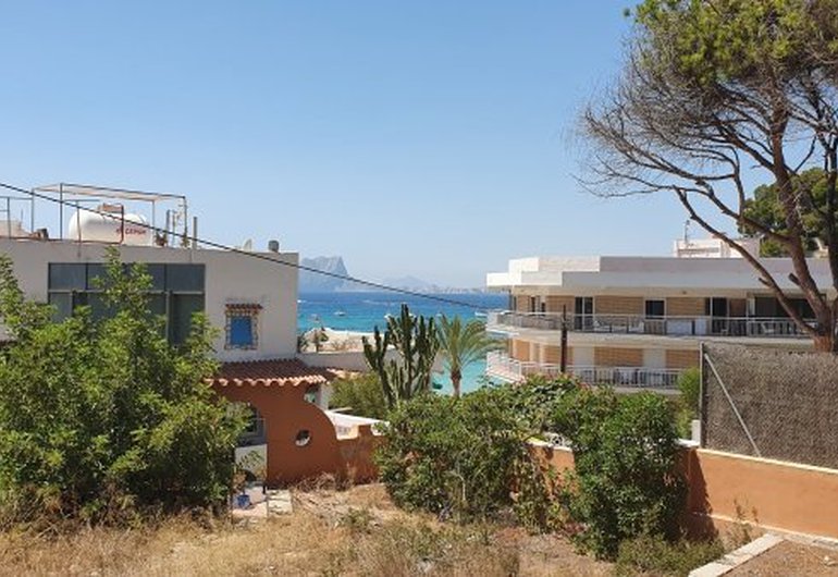 Detail image of Building plot for sale in Moraira / Spain #42390