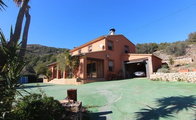 Villa for sale in Benissa / Spain