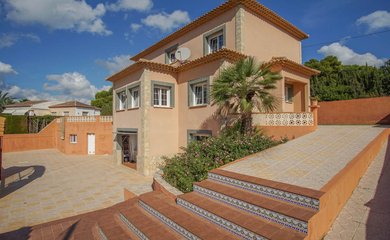 Villa for sale in Calpe / Spain