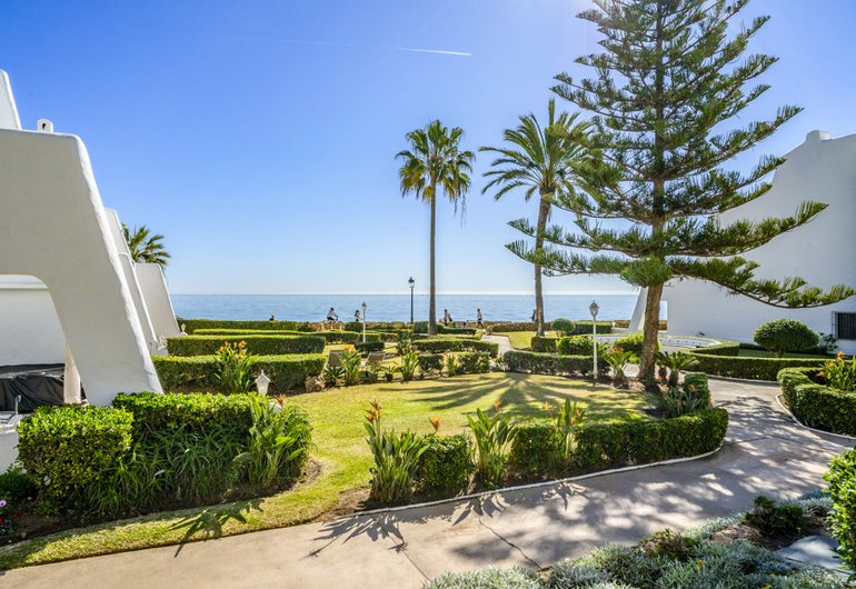 Detail image of Bungalow for sale in Marbella / Spain #59845