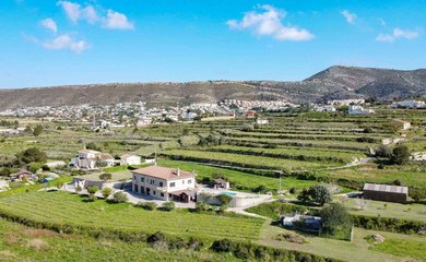 Villa for sale in Benitachell / Spain
