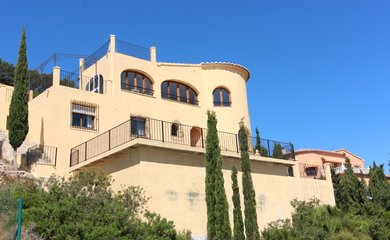 Villa for sale in Benitachell / Spain