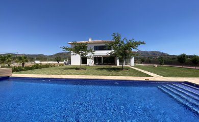Villa for sale in Sanet Y Negrals / Spain