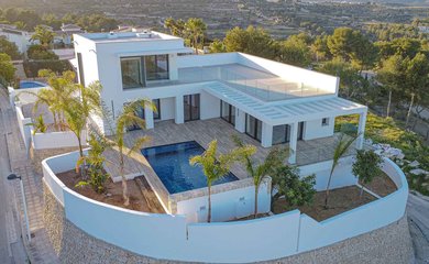 Villa for sale in Moraira / Spain