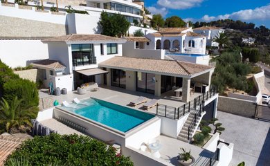 Villa for sale in Benissa / Spain