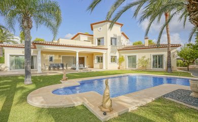 Villa for sale in Benissa / Spain