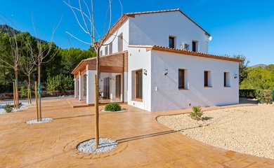 Villa for sale in Calpe / Spain