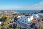 Thumbnail 3 of Villa for sale in Moraira / Spain #60452