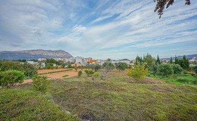 Building plot for sale in Gata De Gorgos / Spain