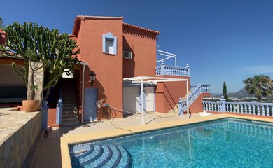Villa for sale in Sanet Y Negrals / Spain
