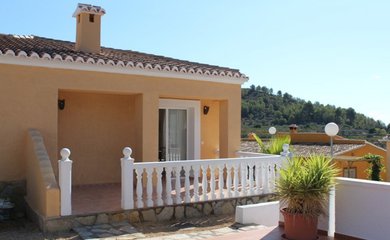 Bungalow for sale in Alcalali / Spain
