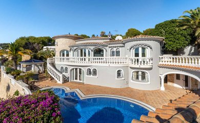 Villa for sale in Benissa / Spain