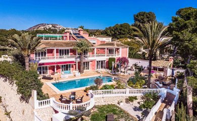 Villa for sale in Moraira / Spain
