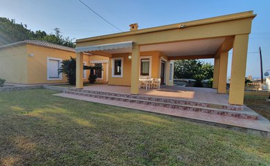 Villa for sale in Oliva / Spain