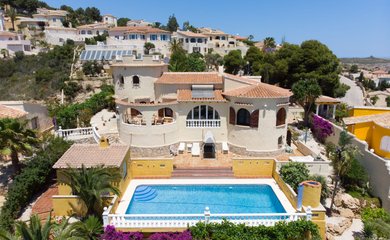 Villa for sale in Benitachell / Spain