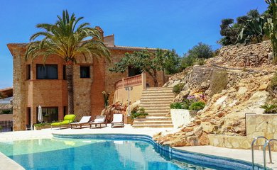 Villa for sale in Pedreguer / Spain